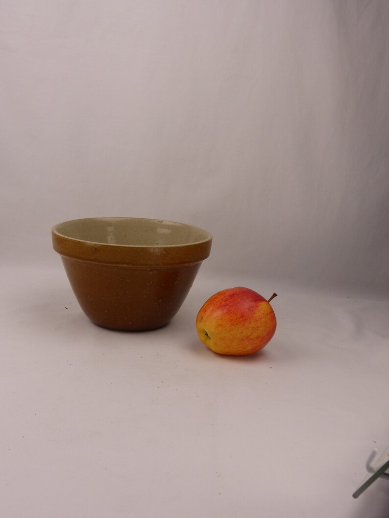 Christmas Pud Vintage pudding bowls basins Sold individually 1.5-5 pint White ironstone brown earthenware JAJ Pyrex Sprayware yellow