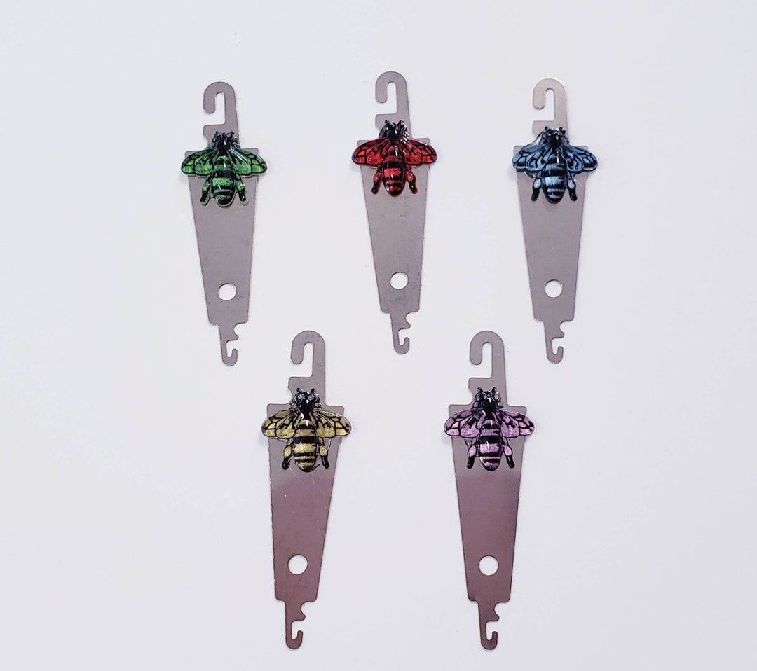 Bee Needle Threader/needle Minder - Etsy