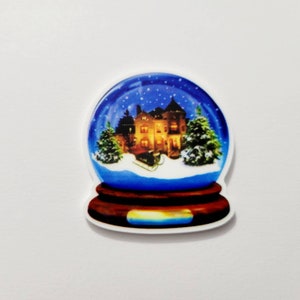 Country Manor Snowglobe Needle Minder