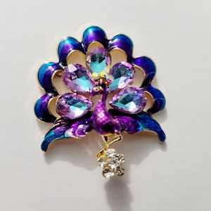 Jeweled Peacock Needle Minder