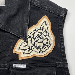 Handmade / hand embroidered tan & off white felt patch small black lines rose vintage style traditional tattoo flash image 2