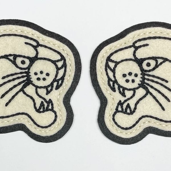 Handmade / hand embroidered off white & black felt patch - black lines panther head - vintage style - traditional tattoo flash