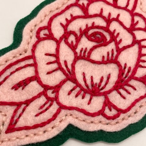 Handmade / hand embroidered tan & off white felt patch small black lines rose vintage style traditional tattoo flash Red Floss/Pink Felt