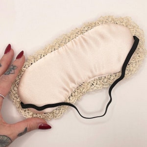 Hand-stitched Holly inspired felt eyes sleep mask image 6