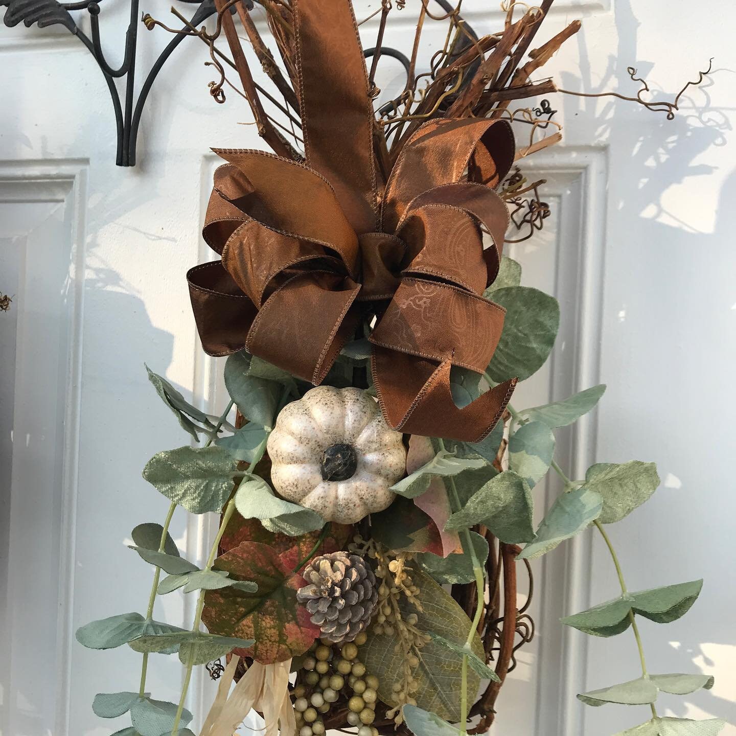 THANKSGIVING DOOR DECOR Double Door Grapevine SwagsDouble Door Decor