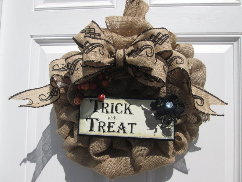 HALLOWEEN BURLAP WREATH Burlap Wreath w Trick orTreat Sign ChevronStripe Bow..Fall Door Wreath Halloween Decor Wreath Seaonal Decor Wreath