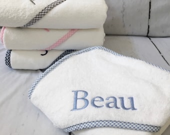 Monogrammed Hooded Towel for Babies and Toddlers, baby gift, baby shower