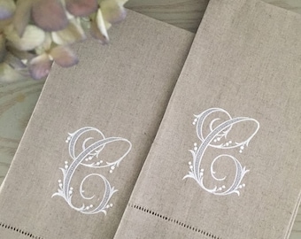 Monogrammed Tea Towel, Flourish Initial, Hostess Gift, monogrammed linens, bath decor