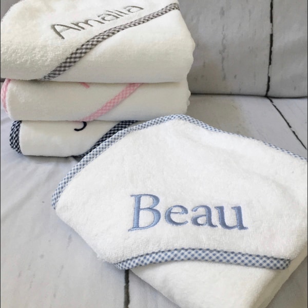 Monogrammed Hooded Towel for Babies and Toddlers, baby gift, baby shower