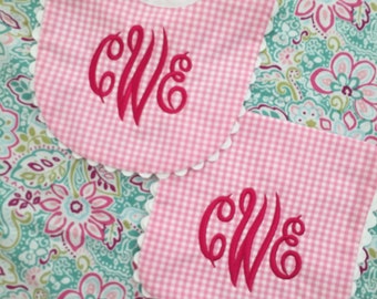 Monogrammed Gingham Bib and Burp cloth with Ric Rac,baby shower gift, personalized baby gift