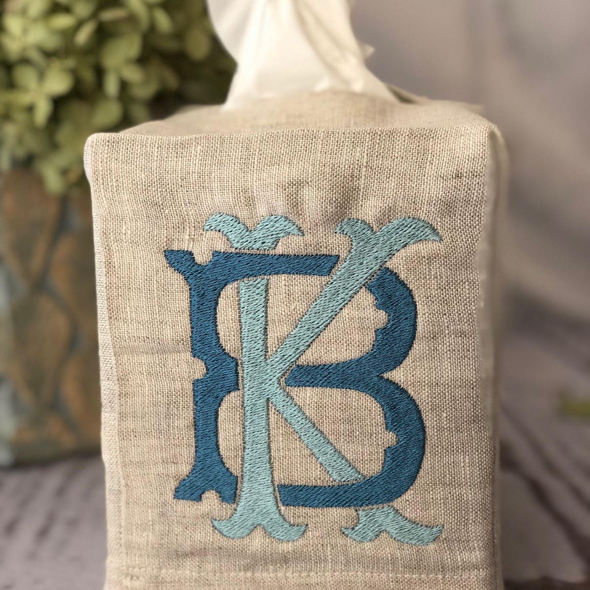 Monogrammed Tissue Box Cover- 2 Letter Heirloom Monogram, Monogrammed Gift-personalized Gift-hostess Gift - Etsy