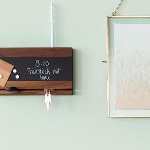 Key Board Boîte à clés en bois de noyer avec papier daluminium de table magnétique, cadeau pour mariage ou emménagement, porte-clé image 1