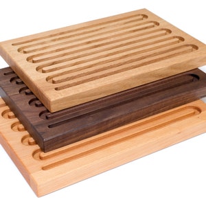 Bread cutting board, chopping board with grooves, wood, non-slip, with rubber feet, kitchen aid, bread board, oak board, serving board, kitchen gift image 8