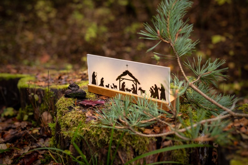 Krippe Weihnachtskrippe Holz modern Weihnachten mit Scherenschnitt u Teelichtern Geschenk für Kindern Eltern und Großeltern Weihnachtsdeko Bild 9