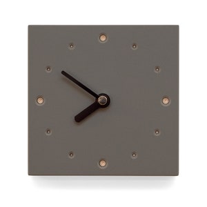 Wall clock image 4