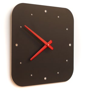 Wanduhr schwarz abgerundet 35cm Uhr Design mit flüsterleisem Quarzuhrwerk für Wohnzimmer Küche Schlafzimmer nachhaltig groß Bild 2