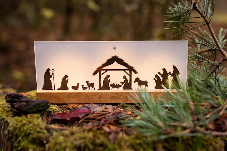 Krippe Weihnachtskrippe Holz modern Weihnachten mit Scherenschnitt u Teelichtern Geschenk für Kindern Eltern und Großeltern Weihnachtsdeko Bild 4