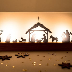 Belén de madera moderno navideño con corte de papel y luces de té, regalo para niños, padres y abuelos, decoración navideña imagen 2