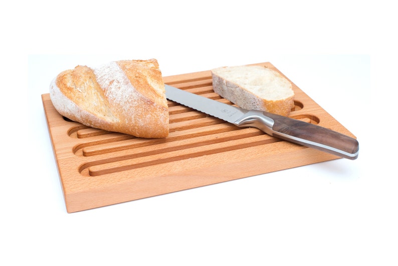 Bread cutting board, chopping board with grooves, wood, non-slip, with rubber feet, kitchen aid, bread board, oak board, serving board, kitchen gift image 2