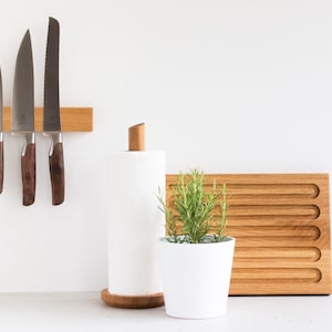 Knife strip configurator for up to 15 knives lengths 21 to 76 cm different types of wood and strong double magnets, knife block without drilling image 3