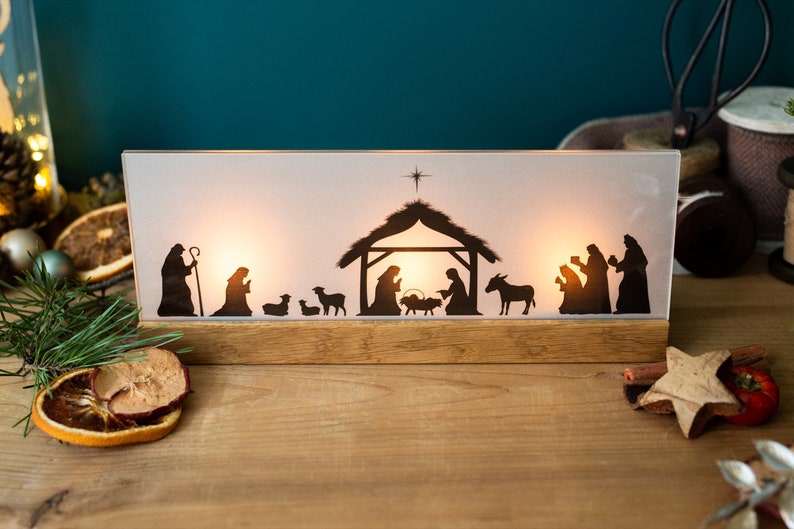 Krippe Weihnachtskrippe Holz modern Weihnachten mit Scherenschnitt u Teelichtern Geschenk für Kindern Eltern und Großeltern Weihnachtsdeko Bild 6