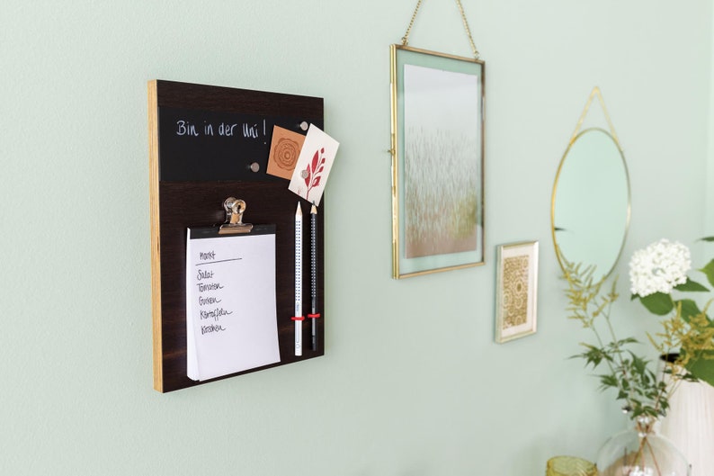 Pinnwand Mini Holz Räuchereiche mit Tafel magnetisch und Notizblock zum Einzug oder als Geschenk für Eltern oder Kinder für Küche oder Büro Bild 6