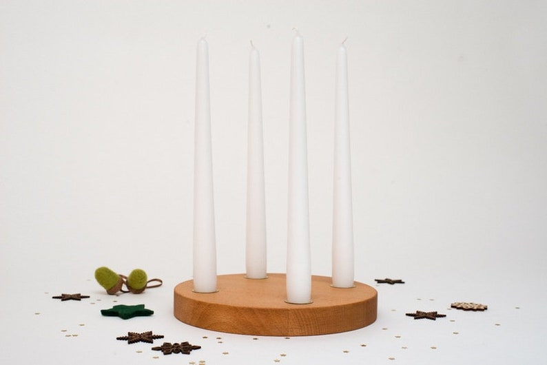 Classic round Advent wreath beech image 6