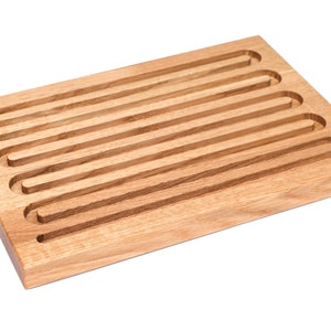 Grooved Bread Board oak image 5