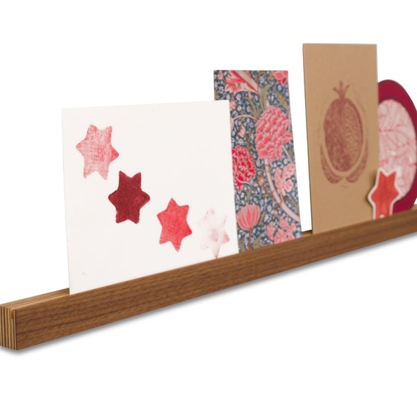Bilderleiste Holz Fotoleiste mit Nut Nussbaum Kartenhalter als stilvolle Wanddeko verschiedene Längen einfache Montage für Fotos Postkarten