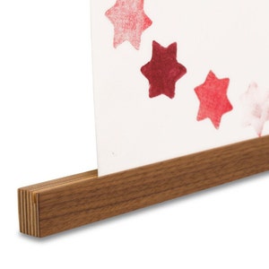 Bilderleiste Holz Fotoleiste mit Nut Nussbaum Kartenhalter als stilvolle Wanddeko verschiedene Längen einfache Montage für Fotos Postkarten 16cm