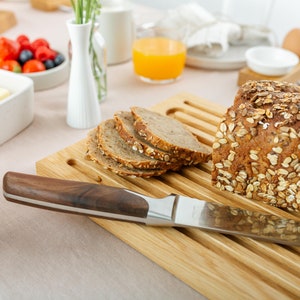 Grooved Bread Board oak image 1