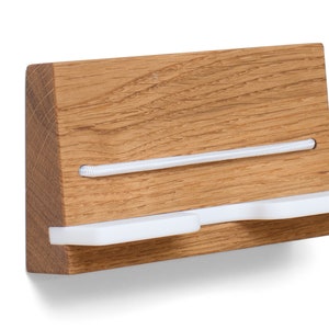 Smartphone Wall Mount Oak image 3