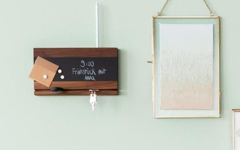 Key Board Boîte à clés en bois de noyer avec papier daluminium de table magnétique, cadeau pour mariage ou emménagement, porte-clé image 1