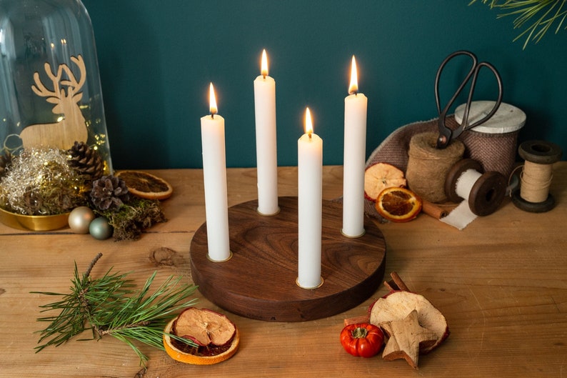 Classic round Advent wreath nut image 2