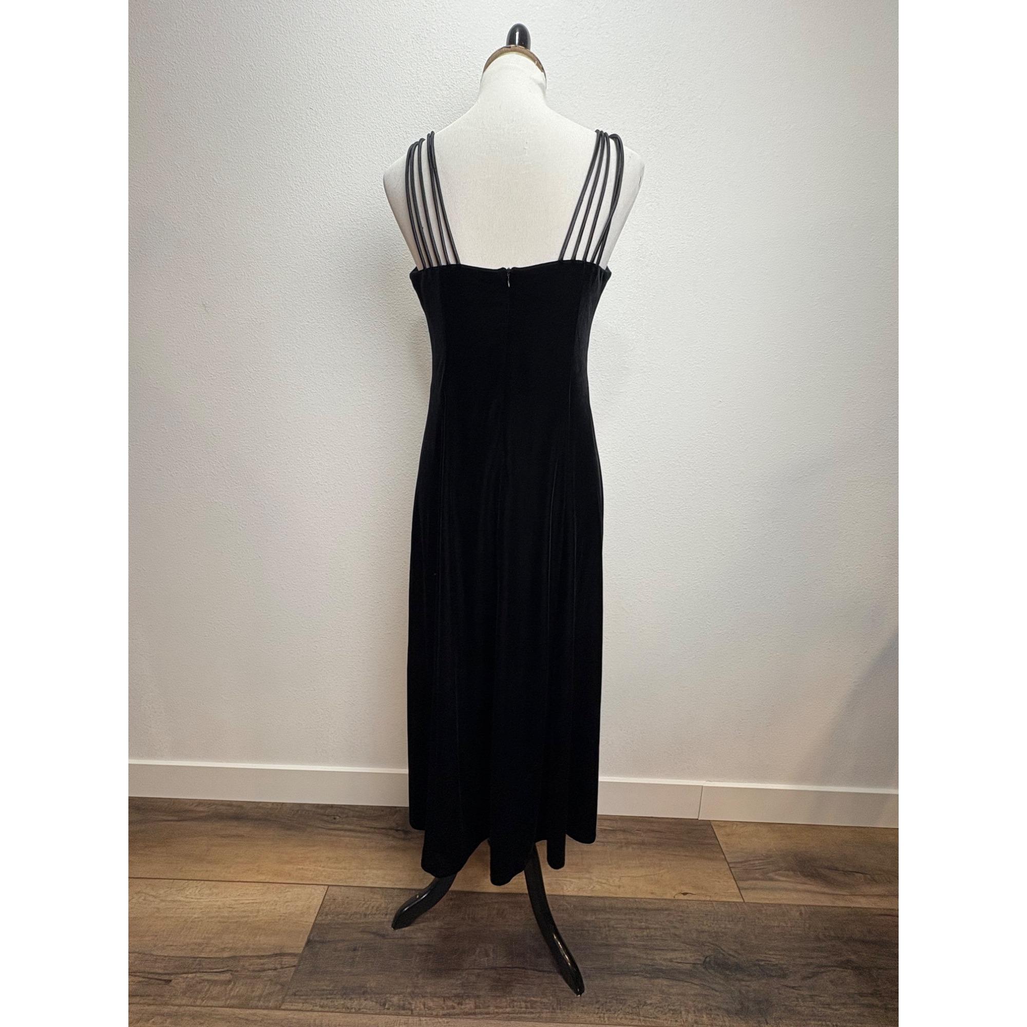 green emerald velvet dress Molly Malloy Dress