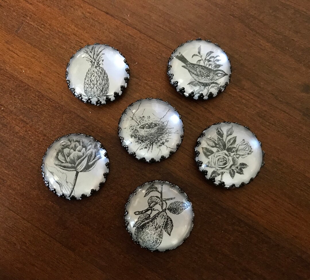 Vintage / Floral / Victorian / Glass