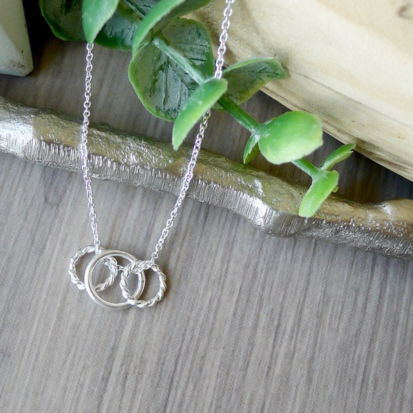 Family Necklace, Sterling Silver, Minimalist Family, Family Jewelry, Mothers Day Gift, Gift for Mom, Family Ring Necklace, Family Rings