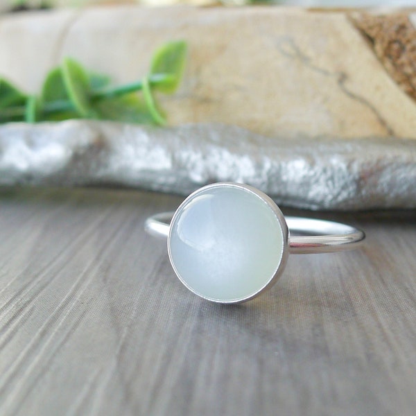 White Moonstone Ring, Sterling Silver, White Stone, Modern Ring, Round Moonstone, Simple Ring, Moonstone Jewelry, Moon stone, June Ring