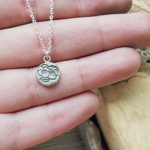 Viooltjeketting, bloemenketting, sterlingzilver, viooltjesieraden, viooltje, zilveren viooltje, eenvoudige bloemenketting, vergeet-mij-nietje, bloem