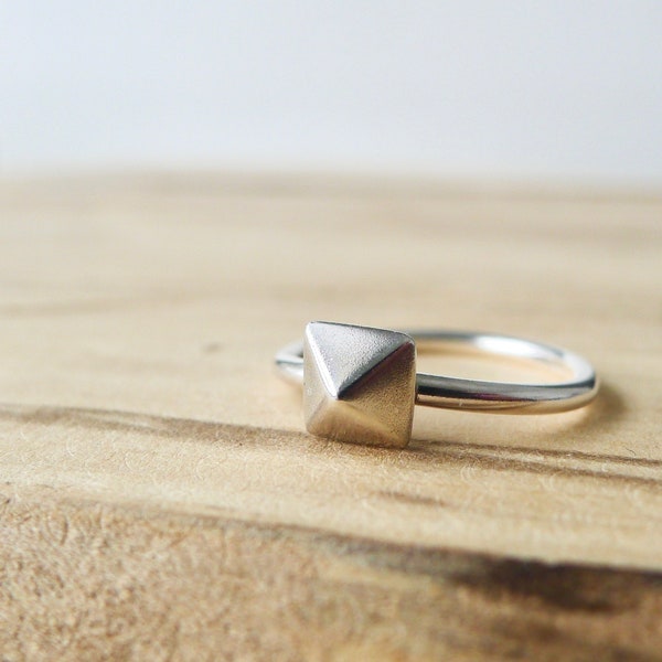 Pyramid Ring, Size 5.5, Modern Ring, Geometric Ring, Sterling Silver, Simple Ring, Simple Stacking Ring, Stacking Ring, Silver Pyramid