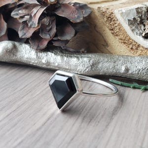 Spinel Ring, Black Diamond, Minimalist Ring, Black Ring, Sterling Silver, Natural Spinel, Faceted, Minimalist Black Ring, Onyx Diamond Shape
