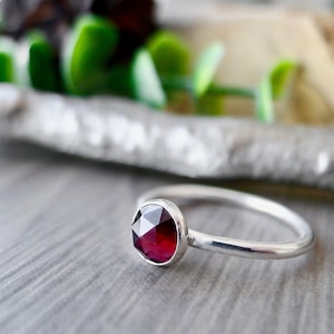 Garnet Ring, Sterling Silver, Rhodolite Garnet, January Birthstone, Silver Garnet, January Ring, Genuine Garnet, Wine Pink, January Jewelry