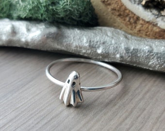 Ghost Ring Sterling Silver, Boo, Sheet Ghost Ring, Spectre Jewelry, Halloween Jewelry, Solid Silver, Spooky Jewelry, Phantom Ring, 925