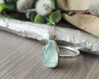 Anillo de cianita de musgo, verde menta, plata de ley, gota de lágrima, pera, cianita facetada, piedra de menta, anillo verde azulado, piedra de musgo, cianita verde, personalizado