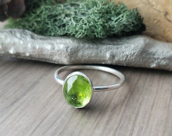 Peridot Ring, Sterling Silver Ring, Pear, Oval, August Birthstone, Simple, Minimalist Ring, August Jewelry, Green Gemstone, Small Ring