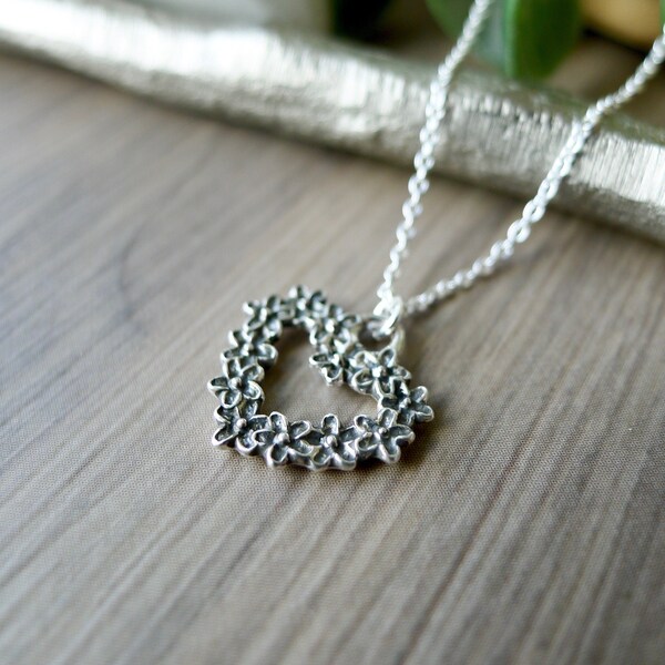Floral Necklace Etsy floral-necklace-etsy