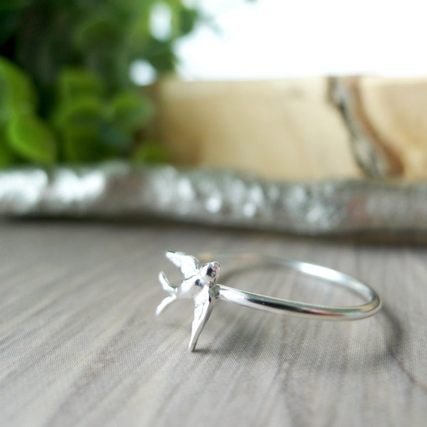 Silver Sparrow Ring, Sterling Silver, Stacking Ring, Minimalist Bird, Tiny Sparrow, Simple, Swallow, Ring, Bird Jewelry, Modern, Sparrow