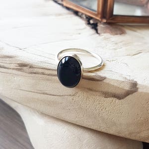 Onyx Ring, Minimalist Ring, Black Ring, Sterling Silver, Onyx, Oval Onyx Ring, Simple Ring, Gemstone Ring, Minimalist Black Ring, Oval Stone