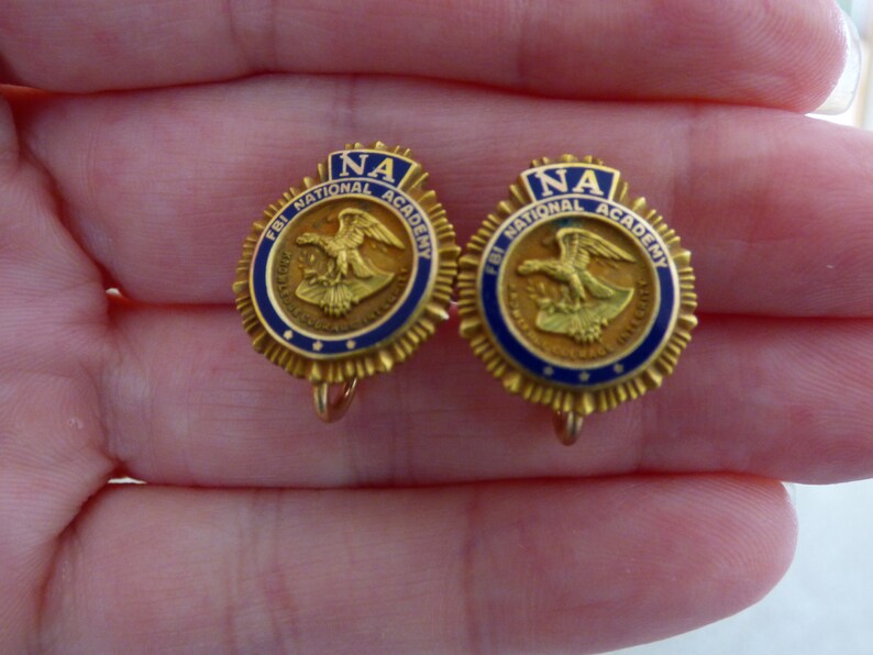 Gift Worthy 14k FBI National Academy Earrings Beautiful Like New 1950/'s Screw Back FBI Solid Gold No Damages Working Condition