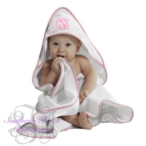 Monogrammed Hooded Baby Towel - Baby Shower Gift - Newborn Gift - Monogrammed Baby Towel - New Mom Gift Idea - Monogrammed Terry Towel